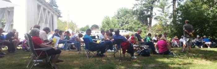 296863_260450227307682_2947092_n